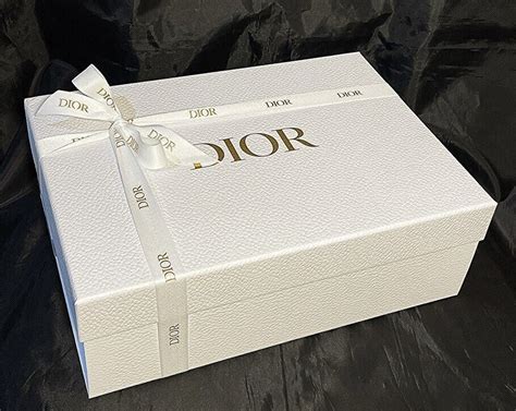 ⭐️ DIOR ⭐️ Rectangle WHITE Gift Box 